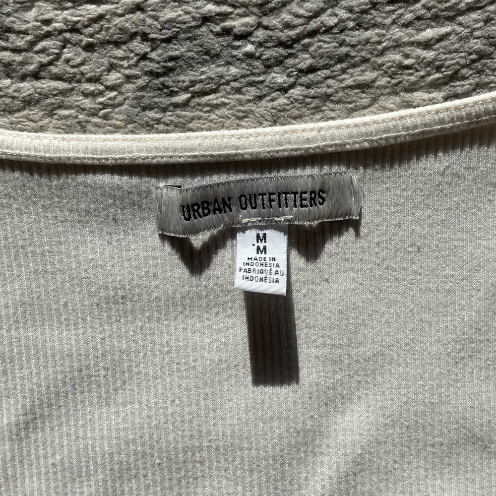 Uo Ruby Button-Up Cropped Top - Like New - image 4